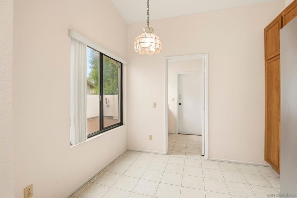 17940 Avenida Alozdra