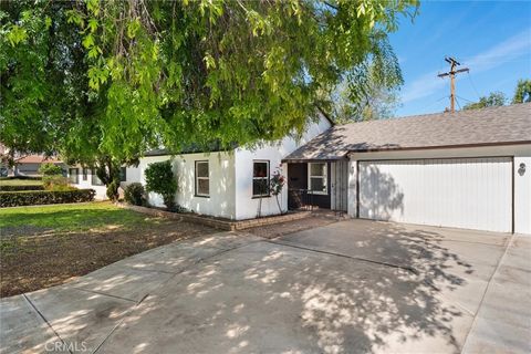 Photo of 3623 Arlington Ave Ave, Riverside, CA 92506 (MLS # OC26042563)