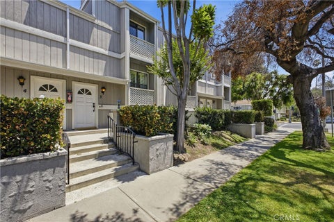 Photo of 965 E Del Mar BLVD #3, Pasadena, CA 91106 (MLS # AR26121432)