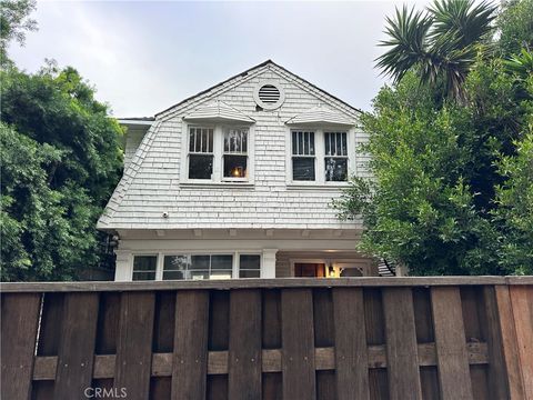 Photo of 49 Dudley Ave, Venice, CA 90291 (MLS # SB25263089)