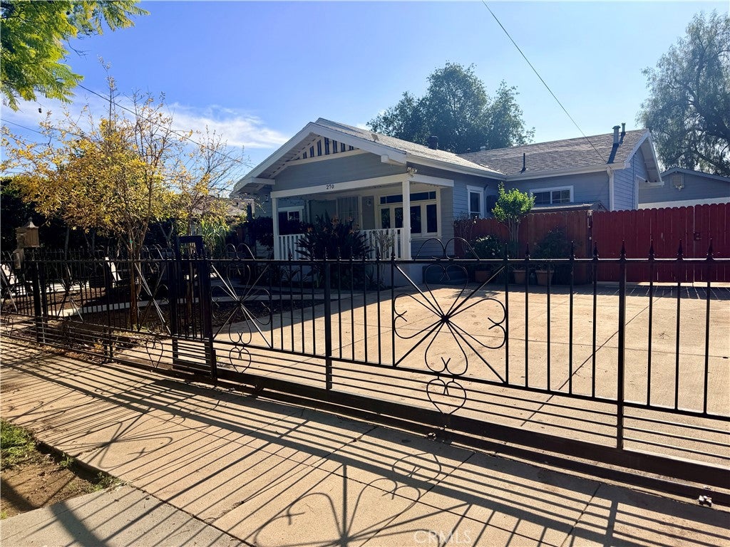 270 Del Monte, Pasadena CA 91103