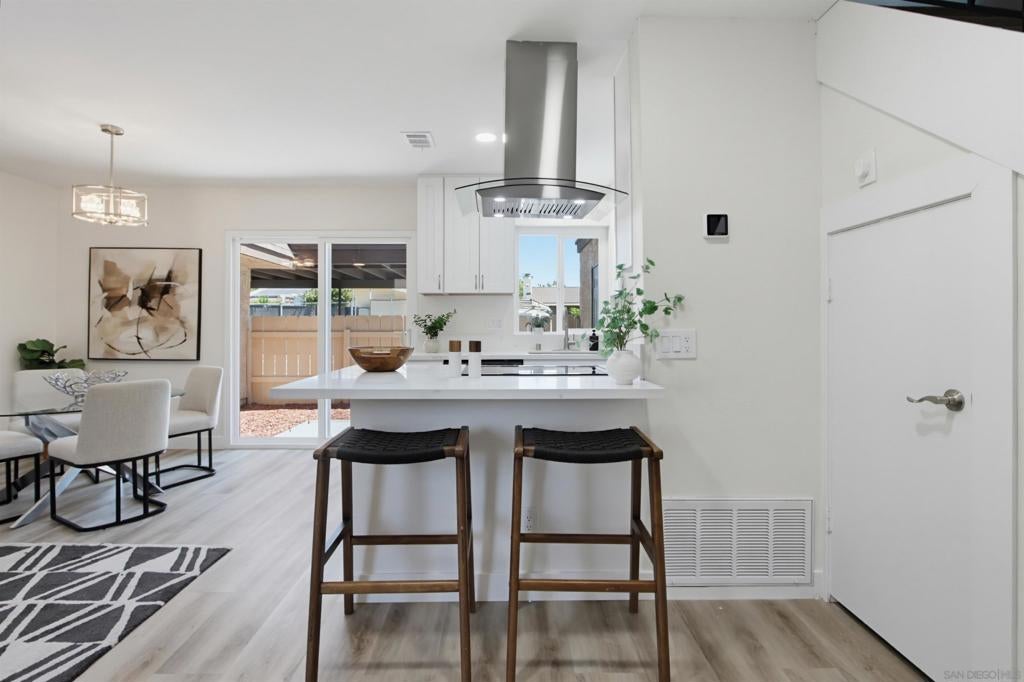2121 E Grand Ave C12