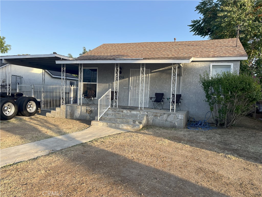 Attention to all investors and buyers, this is a golden opportunity you don't want to miss out on. This property sits on an LCR1 lot, title recording show as 2 bedrooms and 1 bathroom, however, it exists 3 bedrooms and 1 bathroom. The 9,000 sqft lot size is ideal to build an ADU, seller has the plan to build a 3 bed. 1 bath 1188 sqft ADU.
The spacious driveway allowing plenty of parking space for big family, with multiple cars. Please take advantage of the converted detached 2 car garage that include 1 bedroom, 1 bath, shower and kitchen. Back of the house there are used cars, but it will be nice once is cleared out.