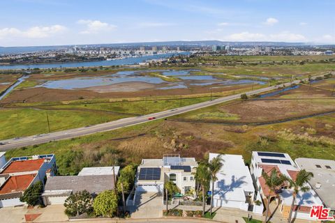 Photo of 8120 Billowvista Drive, Playa Del Rey, CA 90293 (MLS # 26653111)