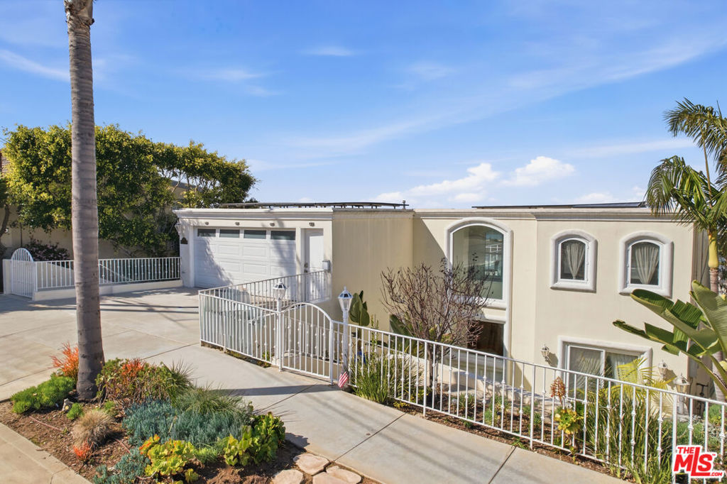 8120 Billowvista Drive