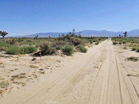 Photo of 173 Vac Corner Avenue Q4/173 Ste, Palmdale, CA 93591 (MLS # SR26020305)