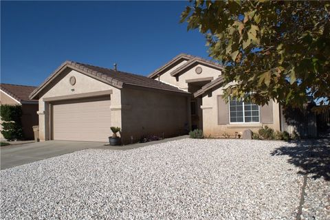 Photo of 13598 W Nolina Dr, Hesperia, CA 92344 (MLS # SR25268622)