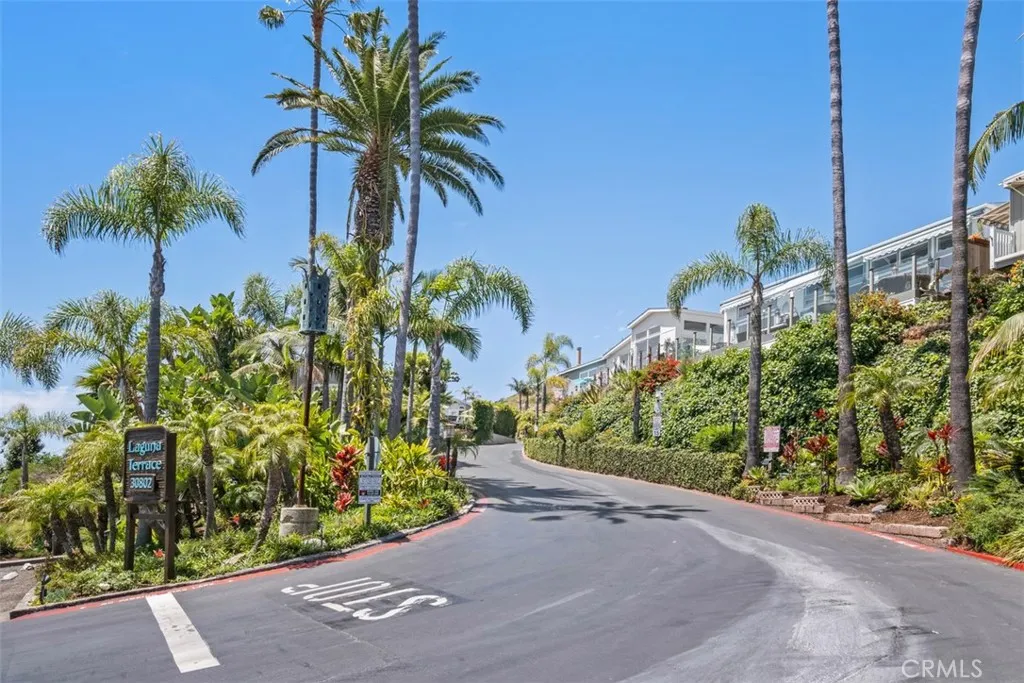 Laguna Beach, California 92651, United States, 3 Bedrooms Bedrooms, ,2 BathroomsBathrooms,Residential,Active,85676