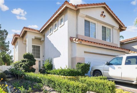 Photo of 36 Via Brida, Rancho Santa Margarita, CA 92688 (MLS # OC25271511)