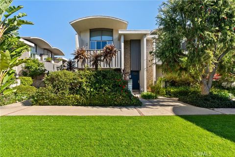 Photo of 13231 Fiji Way #H, Marina Del Rey, CA 90292 (MLS # OC26020127)