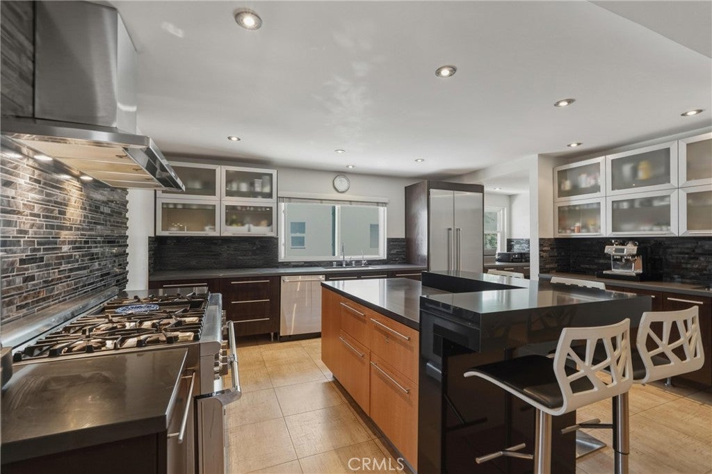Photo of 13231 Fiji Way #H, Marina Del Rey, CA 90292 (MLS # OC26020127)