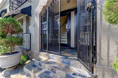 219 Redondo Avenue