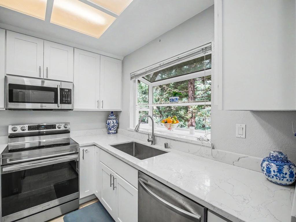 1400 Bowe Avenue 1707