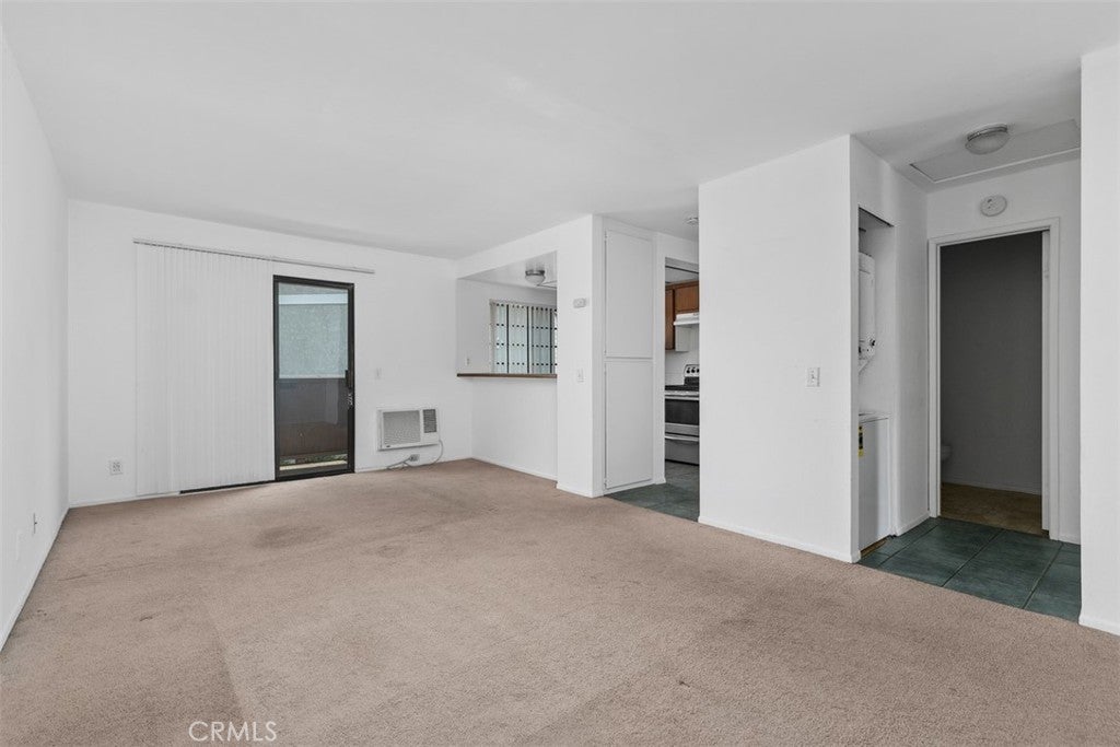 1507 S Raitt