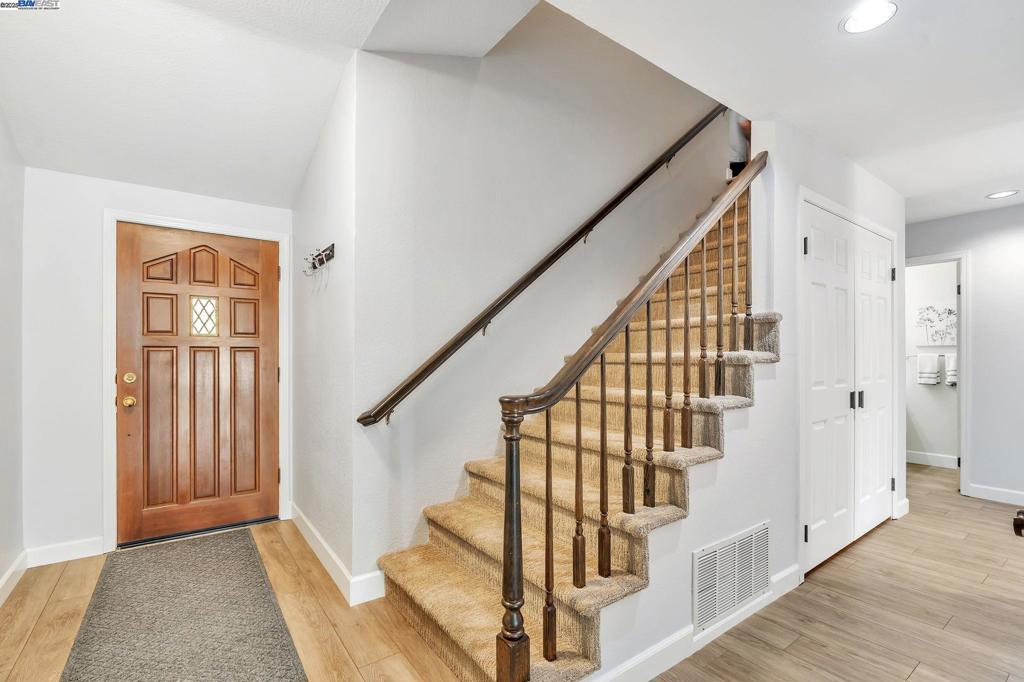 BROOKVIEW - Residential