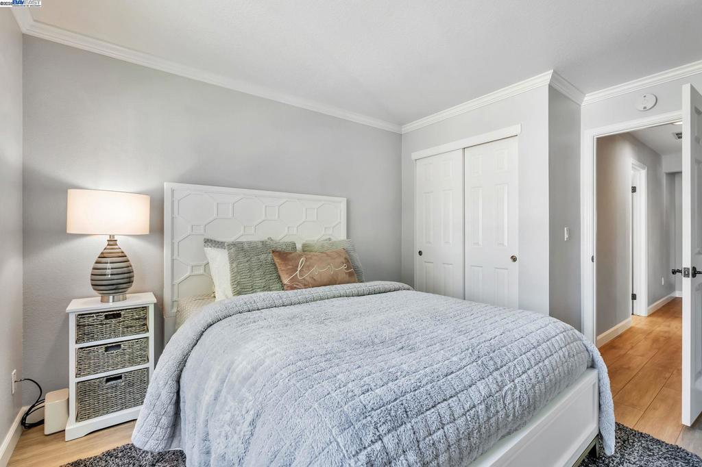 BROOKVIEW - Residential