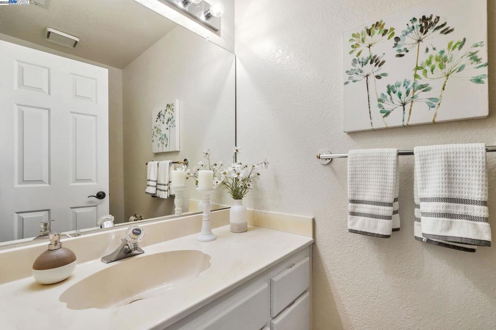 BROOKVIEW - Residential