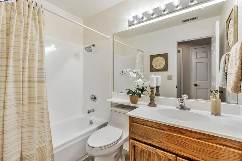 BROOKVIEW - Residential