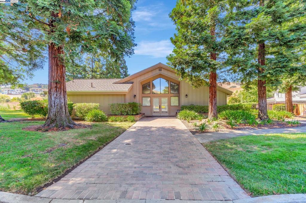 BROOKVIEW - Residential