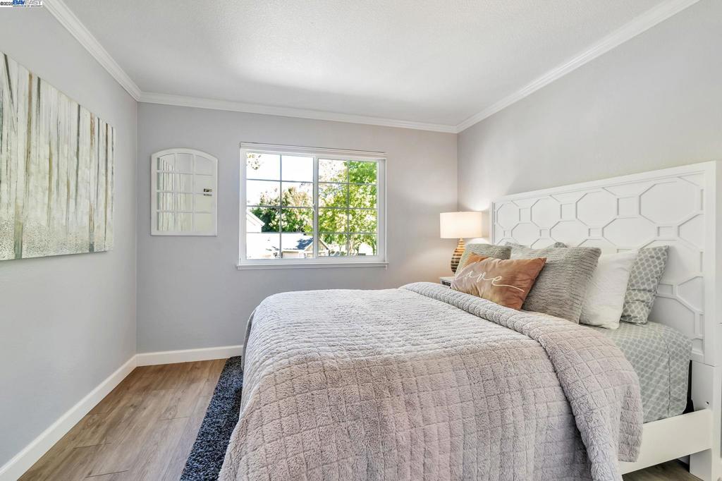 BROOKVIEW - Residential