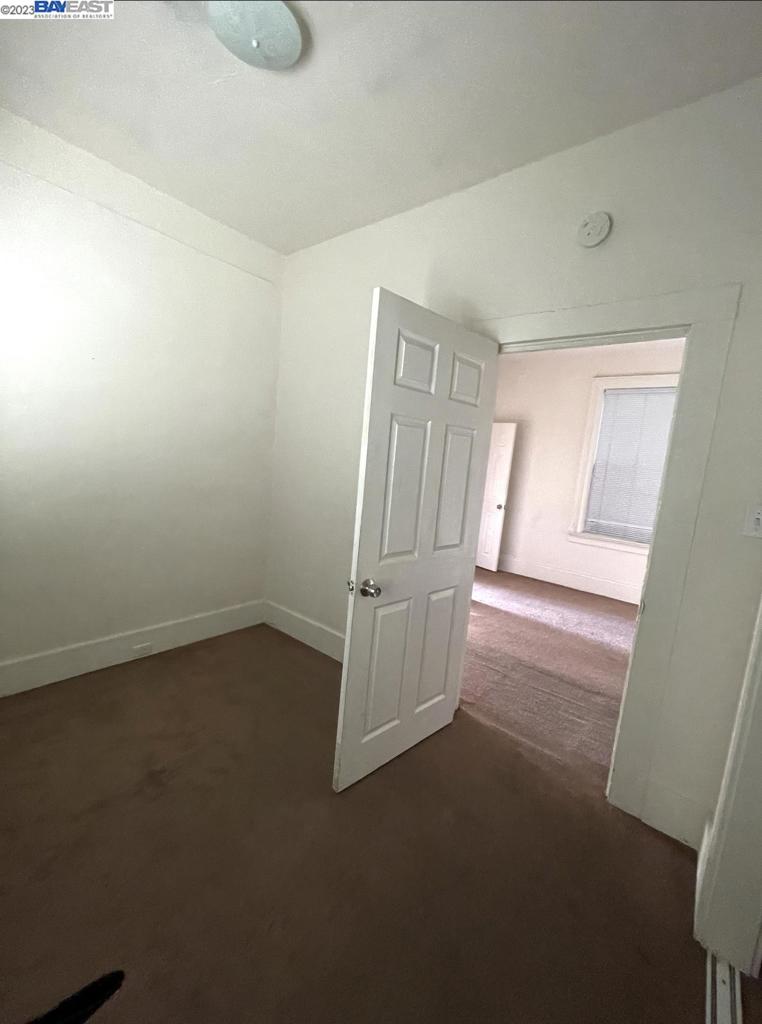 WEST OAKLAND - Residential Income