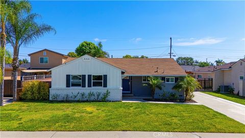Photo of 608 Ladera Vista Dr, Fullerton, CA 92831 (MLS # OC26068374)