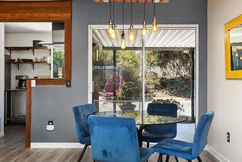 Oceanside, California 92056, United States, 2 Bedrooms Bedrooms, ,1 BathroomBathrooms,Residential,Active,204410