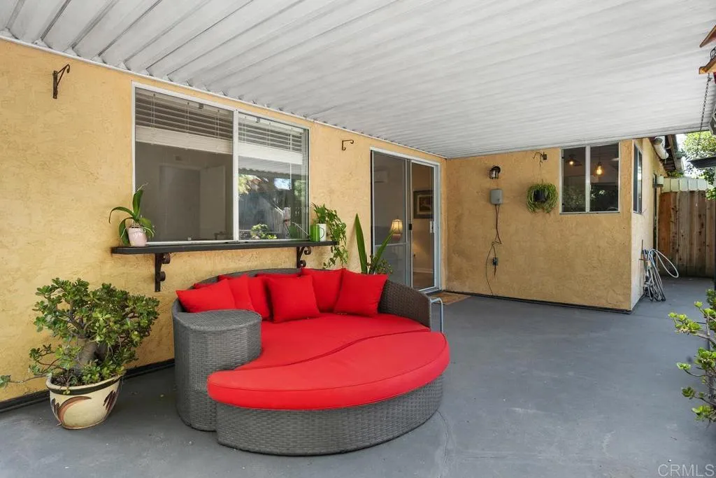 Oceanside, California 92056, United States, 2 Bedrooms Bedrooms, ,1 BathroomBathrooms,Residential,Active,204410