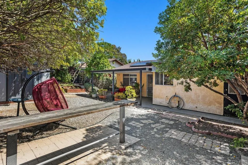 Oceanside, California 92056, United States, 2 Bedrooms Bedrooms, ,1 BathroomBathrooms,Residential,Active,204410