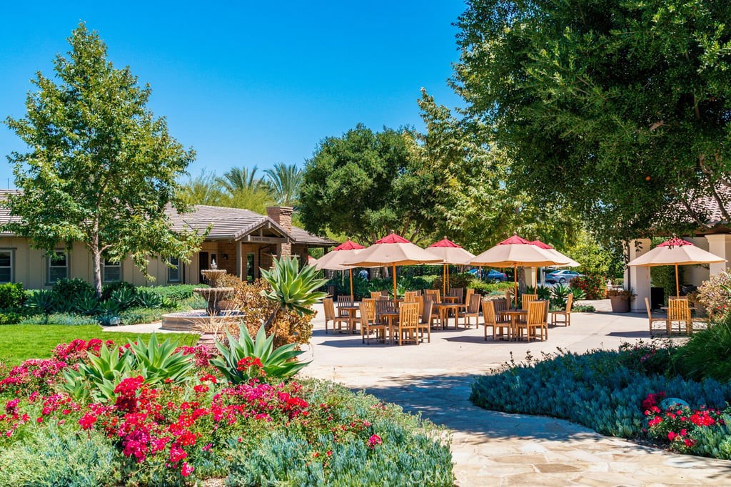 Mariposa - Residential