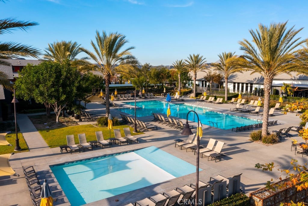 Mariposa - Residential