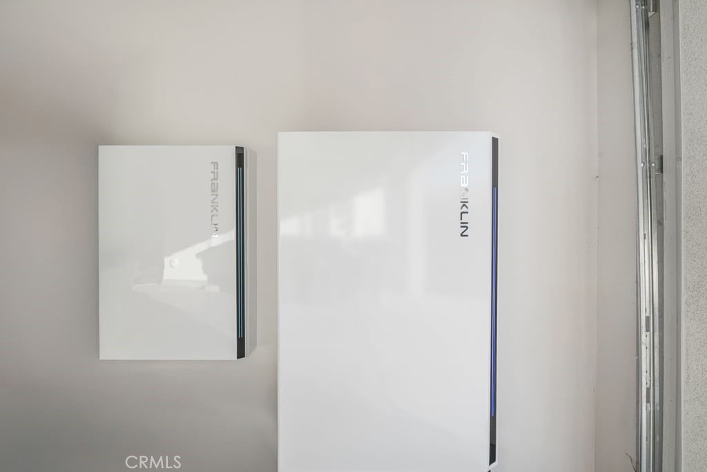 Mariposa - Residential