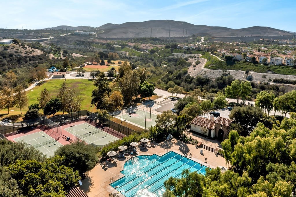 Mariposa - Residential