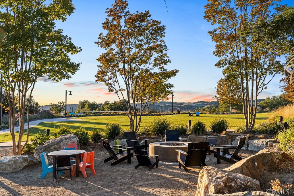 Mariposa - Residential