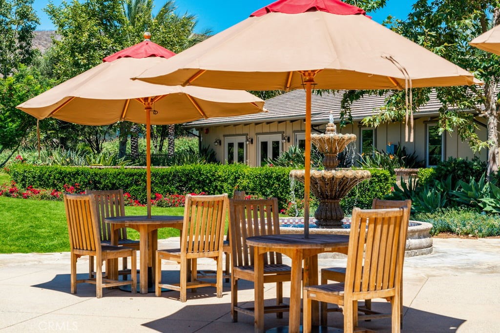 Mariposa - Residential