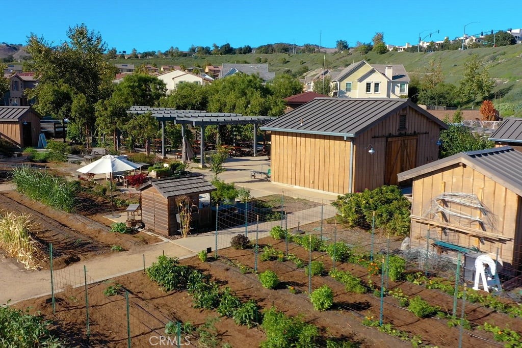 Mariposa - Residential