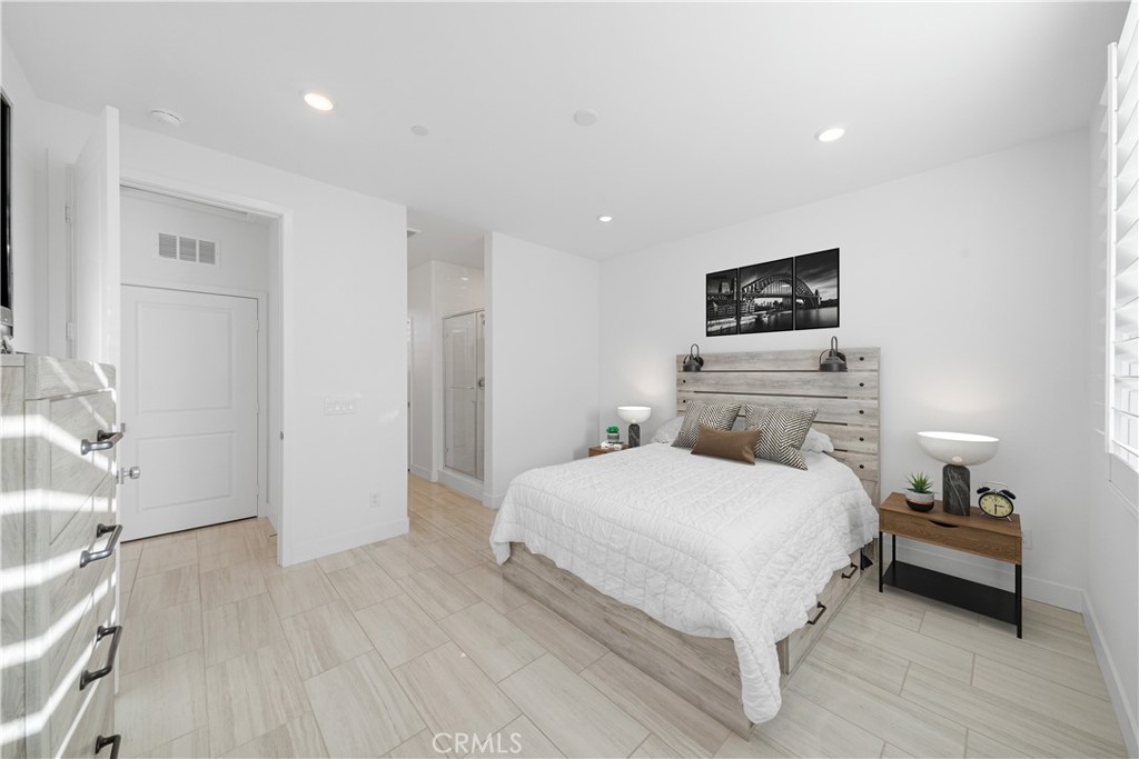 Mariposa - Residential