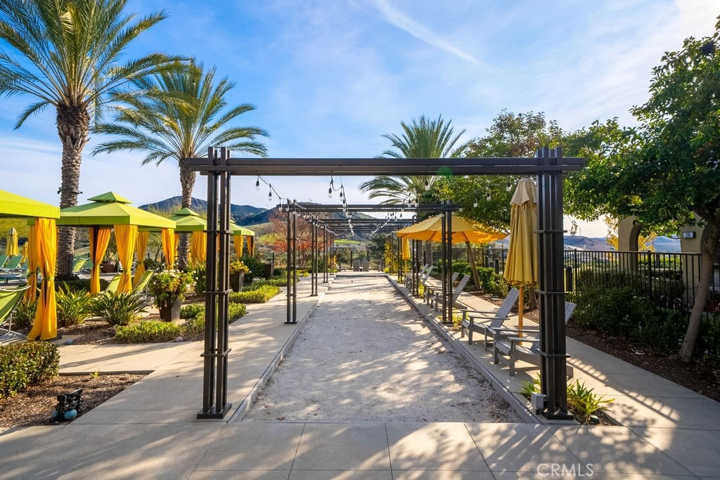 Mariposa - Residential