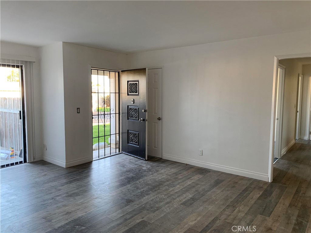 24721 Via San Julian