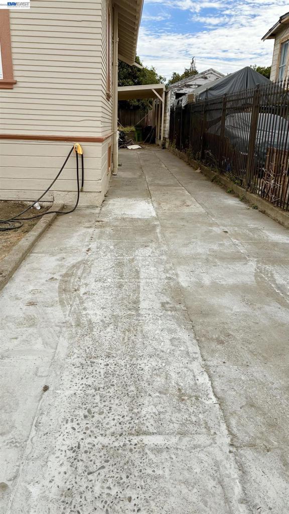 9826 C St ST, Oakland CA 94603