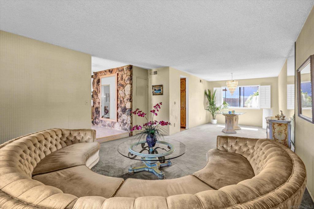 1677 Heron Ave