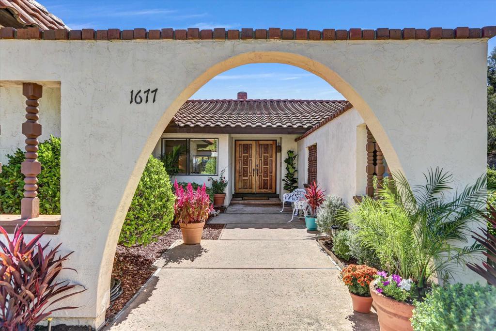 1677 Heron Ave