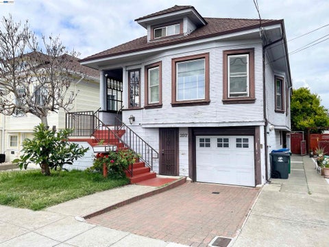 Photo of 2517 Webb Ave, Alameda, CA 94501 (MLS # 41142836)