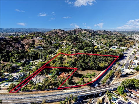 Photo of 1510 Elkhorn LN, Glendora, CA 91740 (MLS # MB26226827)