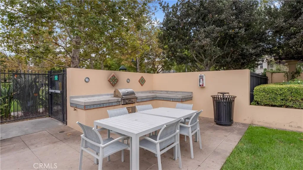 Irvine, California 92603, United States, 3 Bedrooms Bedrooms, ,3 BathroomsBathrooms,Residential,Active,218478