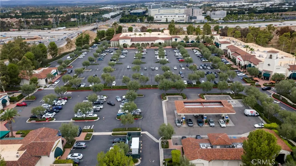 Irvine, California 92603, United States, 3 Bedrooms Bedrooms, ,3 BathroomsBathrooms,Residential,Active,218478