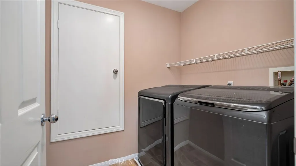 Irvine, California 92603, United States, 3 Bedrooms Bedrooms, ,3 BathroomsBathrooms,Residential,Active,218478