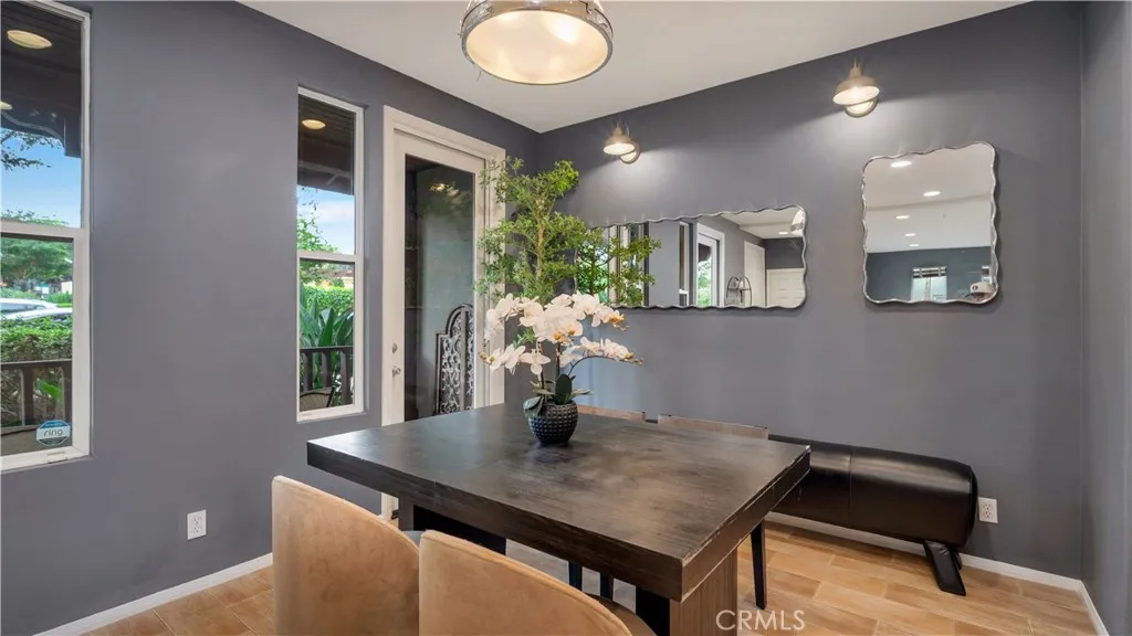 Irvine, California 92603, United States, 3 Bedrooms Bedrooms, ,3 BathroomsBathrooms,Residential,Active,218478