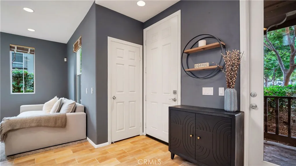 Irvine, California 92603, United States, 3 Bedrooms Bedrooms, ,3 BathroomsBathrooms,Residential,Active,218478