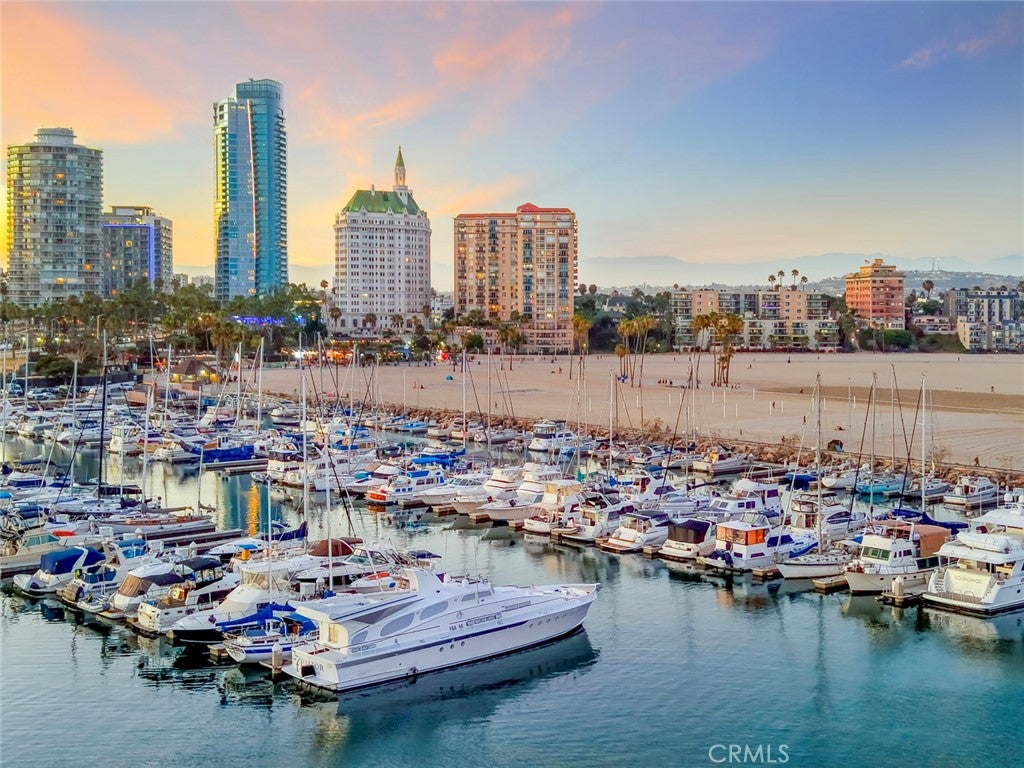850 E Ocean Boulevard 205
